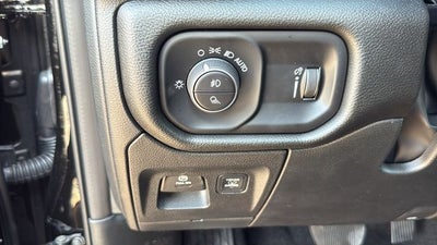 2026 RAM 1500 RAM 1500 EXPRESS CREW CAB 4X4 5'7' BOX