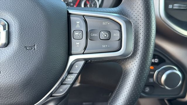 2026 RAM 1500 RAM 1500 EXPRESS CREW CAB 4X4 5'7' BOX