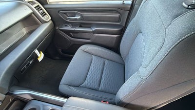2026 RAM 1500 RAM 1500 EXPRESS CREW CAB 4X4 5'7' BOX