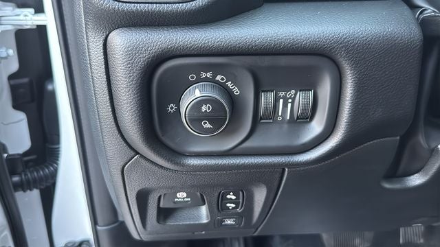 2027 RAM Ram 1500 RAM 1500 LARAMIE CREW CAB 4X4 5'7' BOX