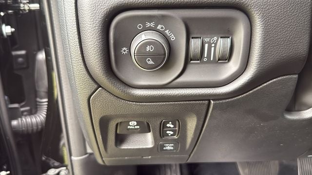 2027 RAM Ram 1500 RAM 1500 REBEL CREW CAB 4X4 5'7' BOX