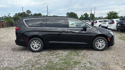 2027 Chrysler Pacifica PACIFICA SELECT