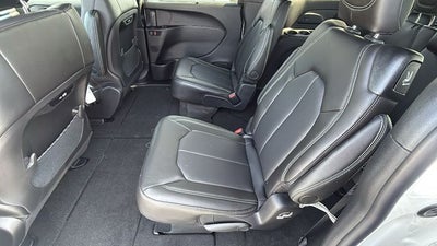 2027 Chrysler Pacifica PACIFICA SELECT