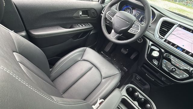 2027 Chrysler Pacifica PACIFICA SELECT