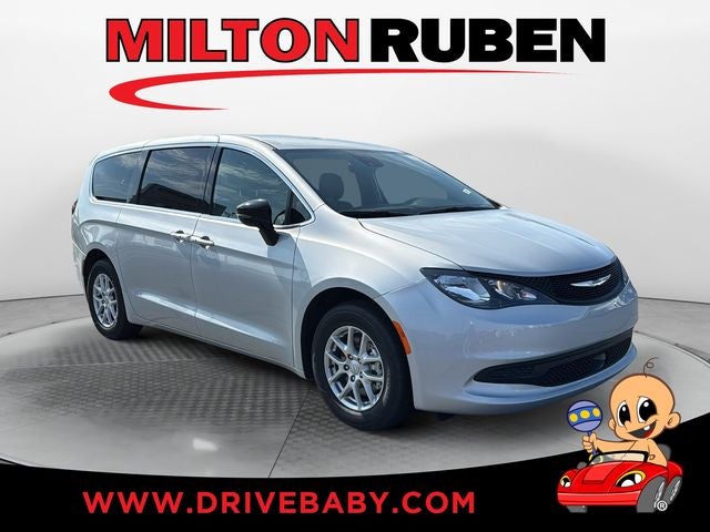 2026 Chrysler Voyager LX's photo