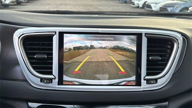 2026 Chrysler Voyager VOYAGER LX