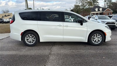 2026 Chrysler Voyager VOYAGER LX