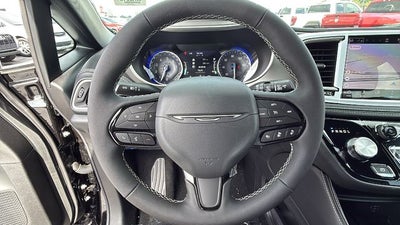 2027 Chrysler Pacifica PACIFICA LIMITED