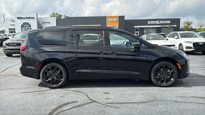2027 Chrysler Pacifica PACIFICA LIMITED