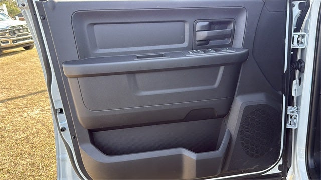 2026 RAM Ram 3500 RAM 3500 TRADESMAN CREW CAB 4X4 6'4' BOX