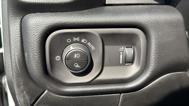 2026 RAM Ram 3500 RAM 3500 TRADESMAN CREW CAB 4X4 6'4' BOX