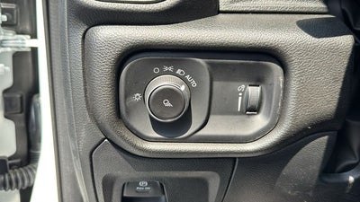 2026 RAM Ram 1500 RAM 1500 TRADESMAN CREW CAB 4X2 5'7' BOX