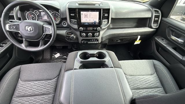 2026 RAM Ram 1500 RAM 1500 TRADESMAN CREW CAB 4X4 5'7' BOX