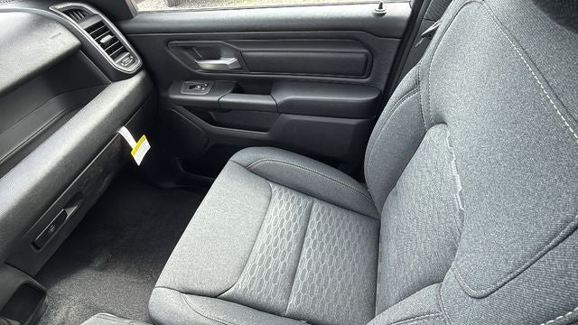 2026 RAM Ram 1500 RAM 1500 TRADESMAN CREW CAB 4X4 5'7' BOX