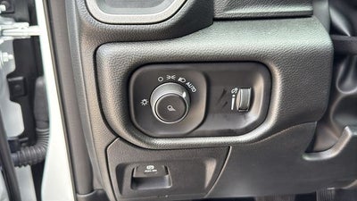 2026 RAM Ram 1500 RAM 1500 TRADESMAN CREW CAB 4X4 5'7' BOX