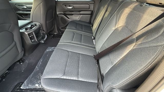 2026 RAM 1500 RAM 1500 EXPRESS CREW CAB 4X4 5'7' BOX
