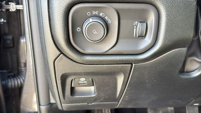 2026 RAM Ram 1500 RAM 1500 TRADESMAN CREW CAB 4X4 5'7' BOX