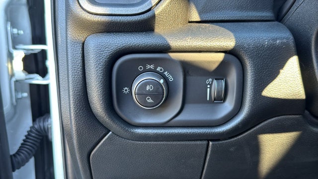 2027 RAM Ram 2500 RAM 2500 TRADESMAN CREW CAB 4X4 6'4' BOX