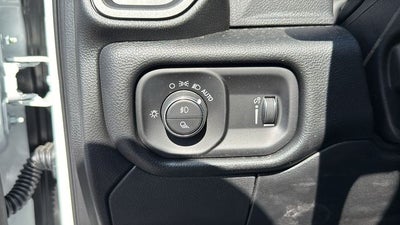 2026 RAM 2500 RAM 2500 TRADESMAN CREW CAB 4X4 6'4' BOX