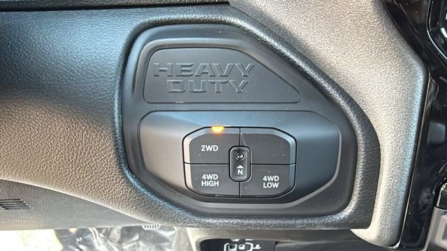 2026 RAM 2500 RAM 2500 TRADESMAN CREW CAB 4X4 6'4' BOX