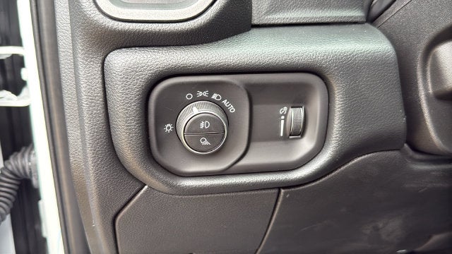 2027 RAM Ram 2500 RAM 2500 TRADESMAN CREW CAB 4X4 6'4' BOX