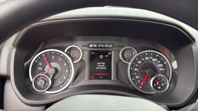 2027 RAM Ram 2500 RAM 2500 TRADESMAN CREW CAB 4X4 6'4' BOX